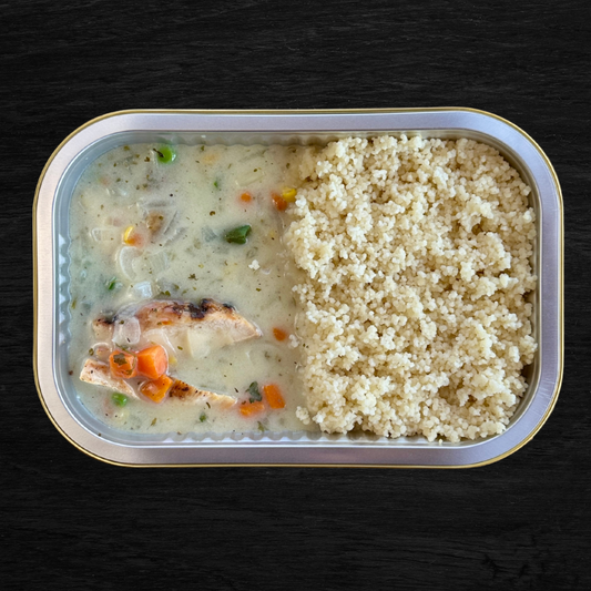 CHICKEN, COUSCOUS & VEGGIES WITH A BECHAMEL SAUCE (300G)