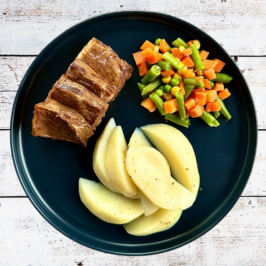 Steak, Potato Wedges & Mixed Veg (500g)